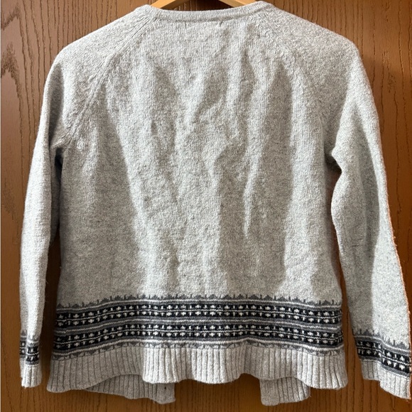 Banana Republic Light Gray Cardigan with Buttons and Dark Accents Great Cond - Picture 5 of 5